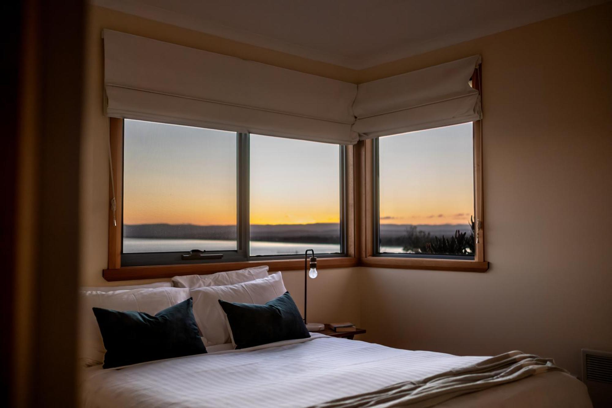 Waterline Holiday Home Coles Bay Extérieur photo