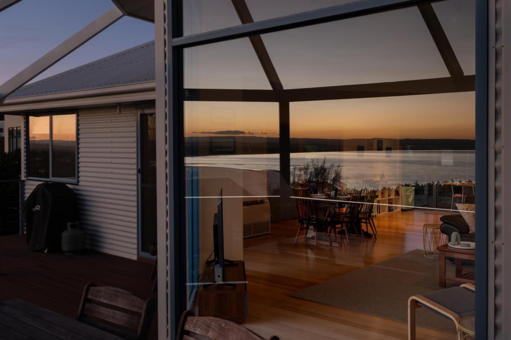 Waterline Holiday Home Coles Bay Extérieur photo