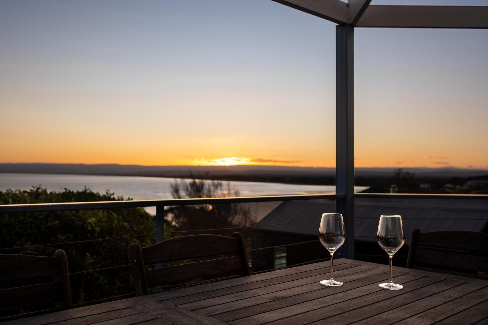 Waterline Holiday Home Coles Bay Extérieur photo