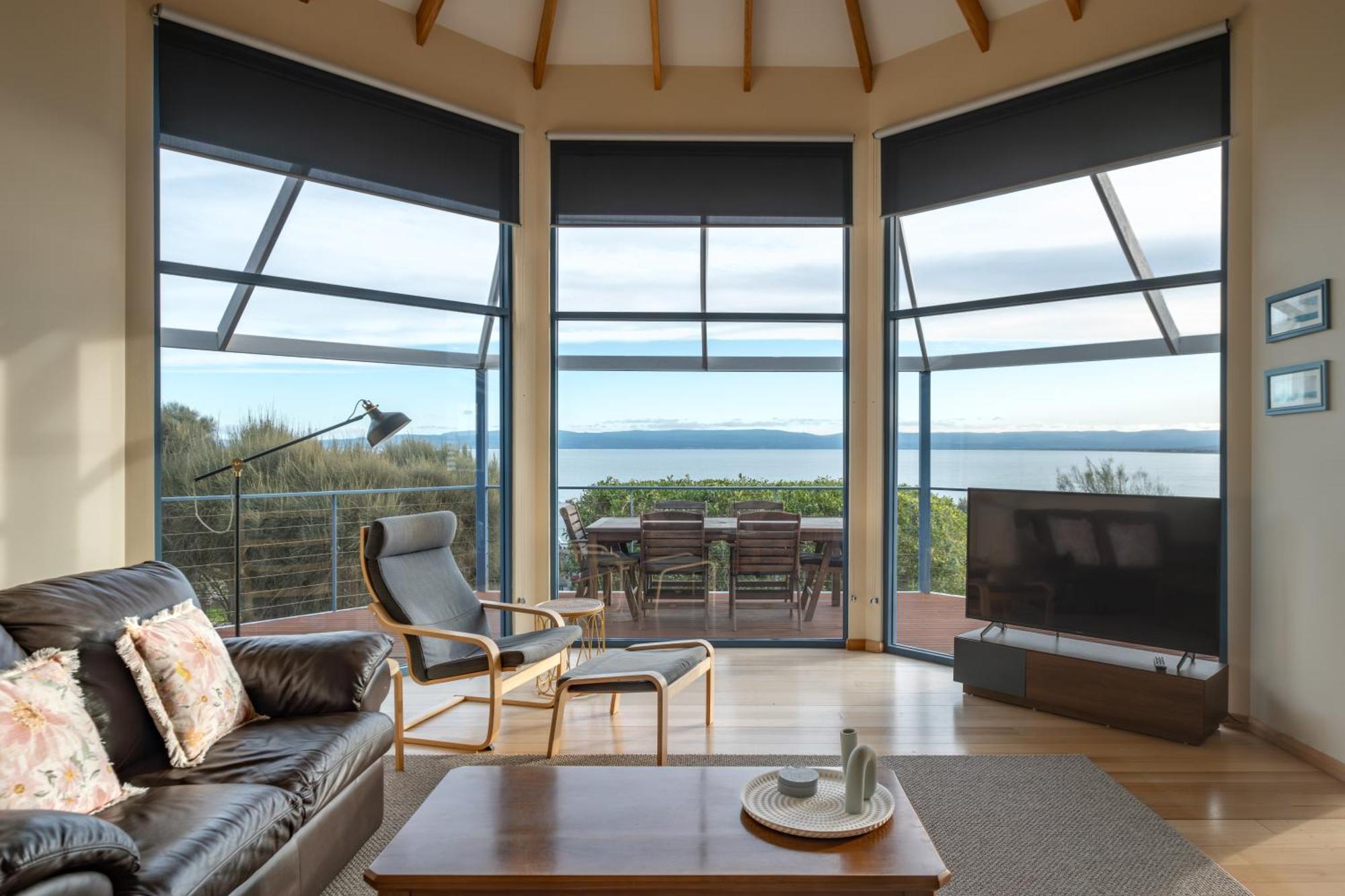 Waterline Holiday Home Coles Bay Extérieur photo